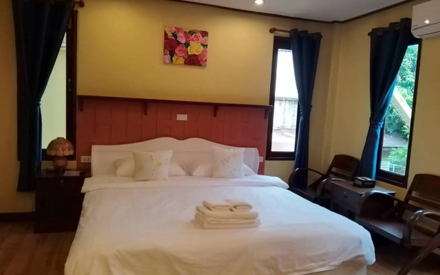 Luang Chumni Village