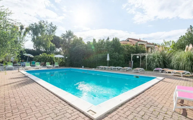 Gorgeous Apartment in Loano With Swimming Pool