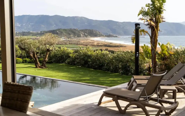 Villa Riposu Jacuzzi Pool Beach Access on Foot