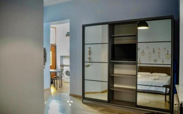 Romantic in Lviv 500m from Opera