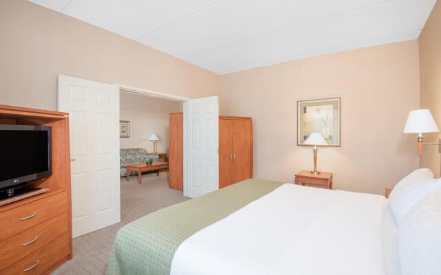 Holiday Inn & Suites Goodyear - West Phoenix Area by IHG