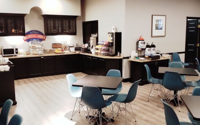 Comfort Inn & Suites Tempe Phoenix Sky Harbor Airport