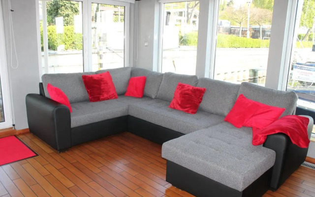 Hausboot DeLuxe