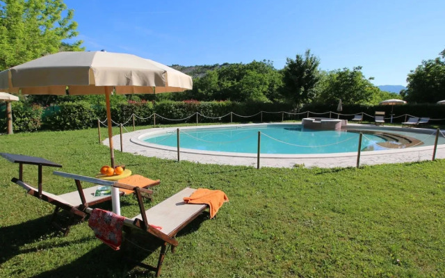Mansion in Apecchio With Pool