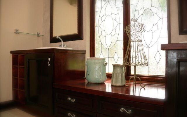 Elegant Manor Guest House