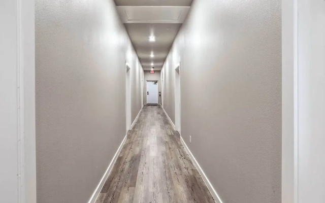 San Marcos Apartment w/ Off-street Parking!