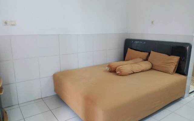 Hotel O Lili Kost SyariahNearKetapang Royal City