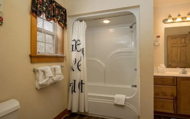 Briarstone Lodge Condo 13C - Two Bedroom Condo