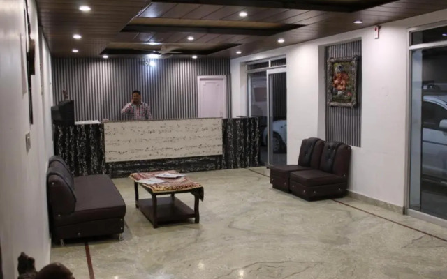 Hotel Dalhousie Grand