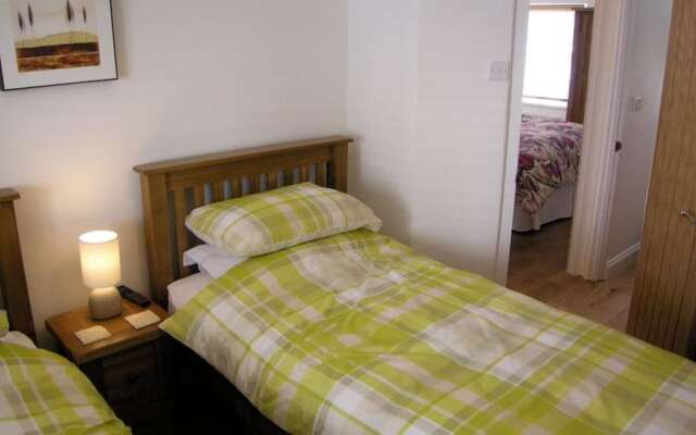 Clareston Road 8