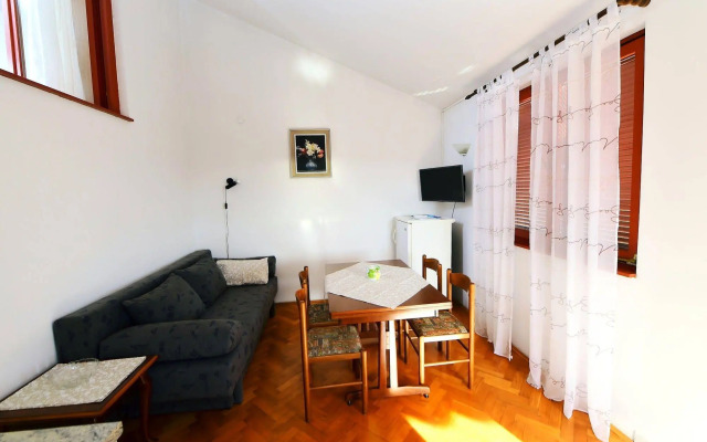 Apartments Zdjelar
