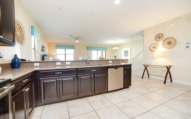 1450 Rolling Fairway Drive