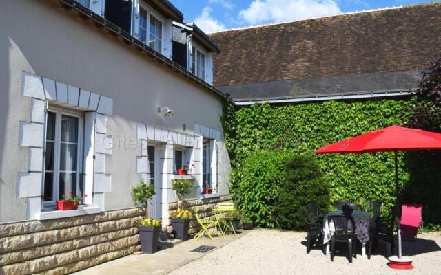 Gîte Beaumont-la-Ronce, 5 pièces, 8 personnes - FR-1-381-97