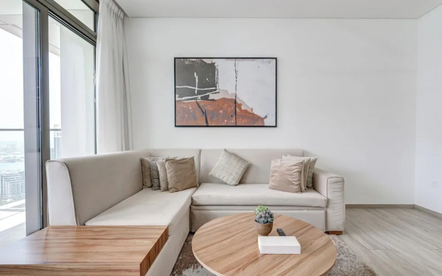 PVH - 1BR Sea View - Palace Residence