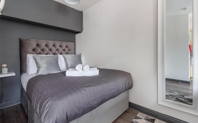 Studio Apartment in Worcester City Centre!