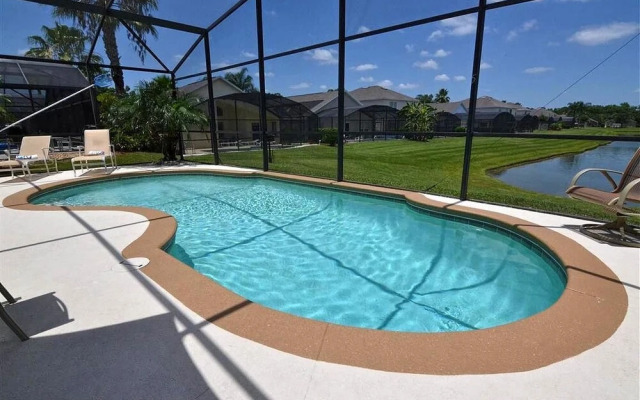 Lake View House 4 Bedroom