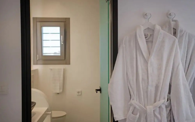 Mykonian Luxury Villa Filyra with Pool