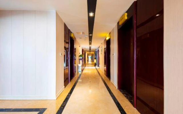 Landing International Hotel