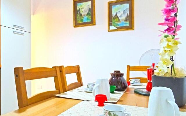 Bellavista Lago Apartments by Gardadomusmea