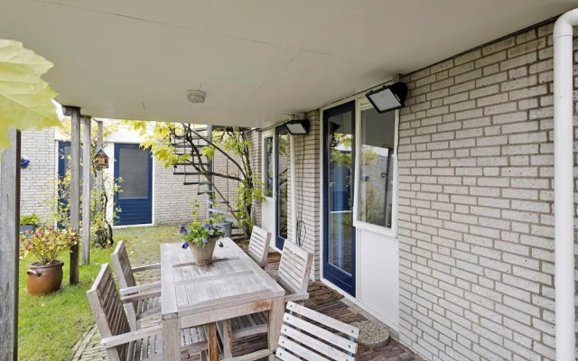 Lovely Family Villa With Garden in Kamperland