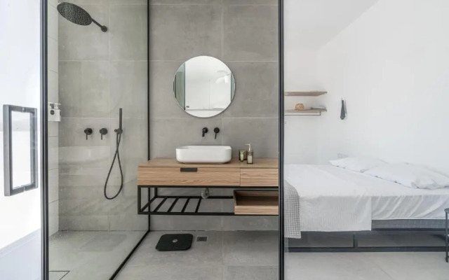 Danielle boutique suite