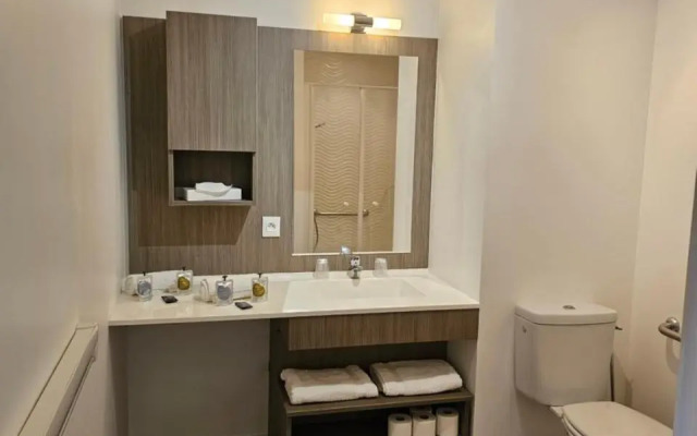 Résidence Services Seniors Domitys - Le Griffon D'Or