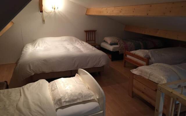 B&B Logeren bij van Heeren