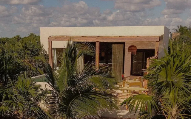Best-Located Beach Suite with pool.
