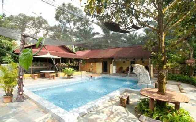 Rina Balinese Resort