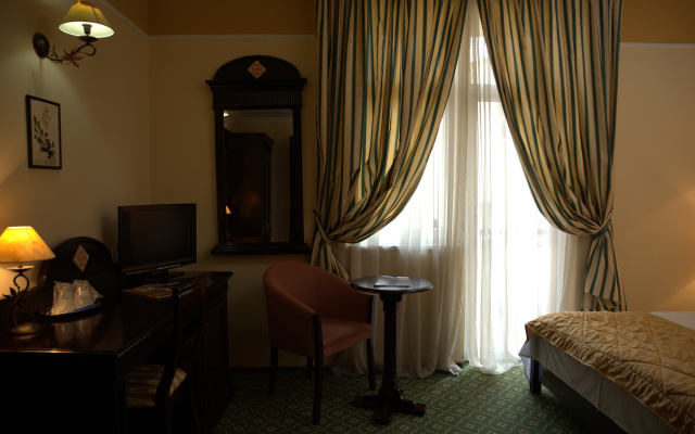 Koronna Hotel