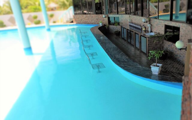 Gold View Beach Resort