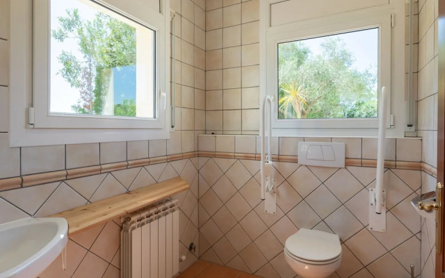 Delux Villa in Vilacolum With Swimming Pool