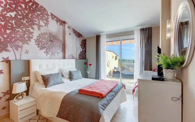Duplex Apartment in Palau-saverdera