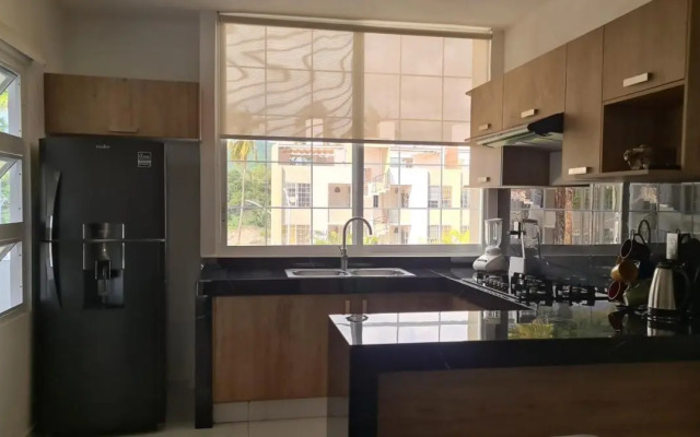 Departamento en condominio con alberca y área infantil