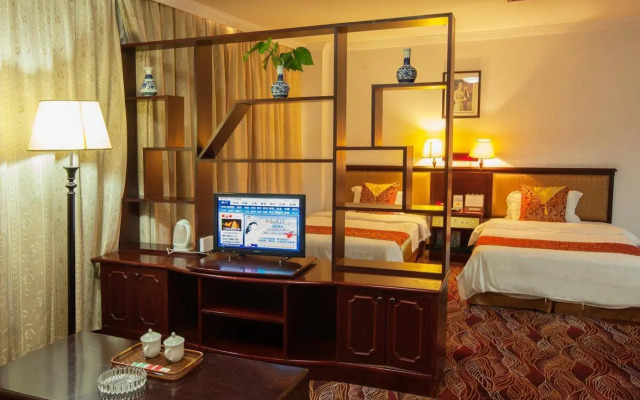 Flower Hotel