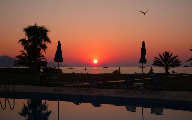Natura Beach Hotel and Villas