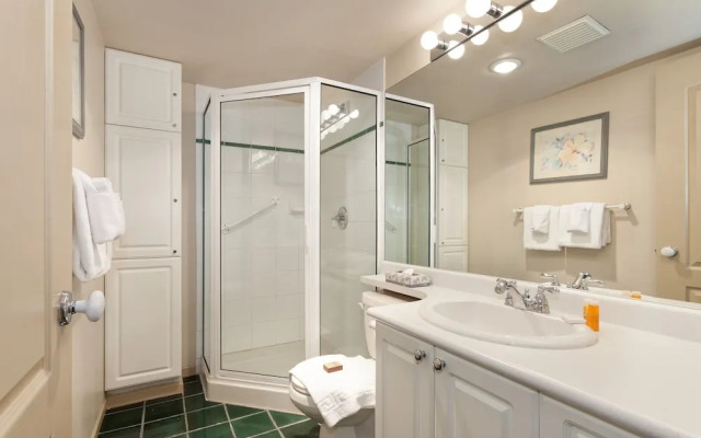 Town Plaza Suites by Whistler Premier