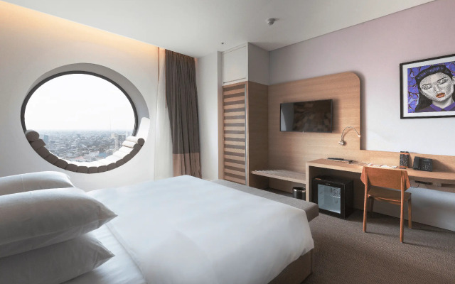 SUN & MOON, Riverside Hotel