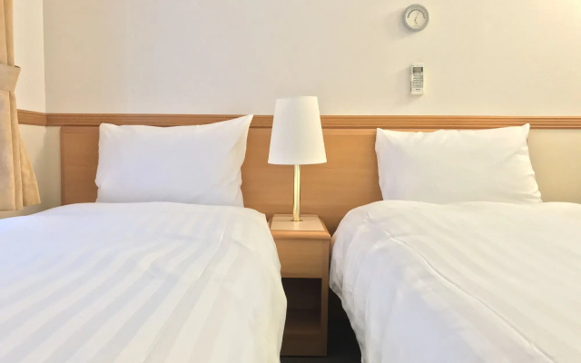 Toyoko Inn Yokohama Tsurumi Station Higashi
