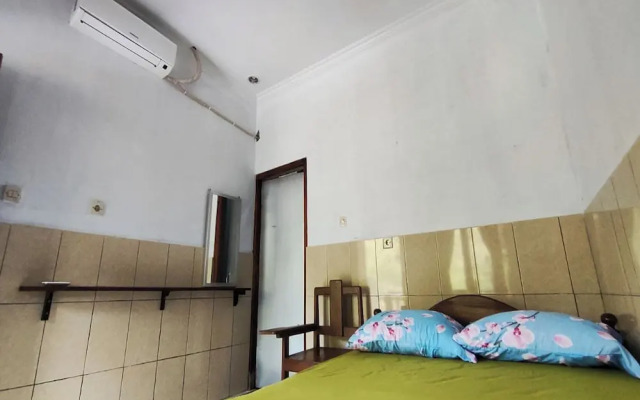 OYO 94016 Homestay Baronsari