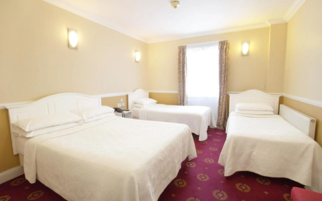 Balmoral House Hotel