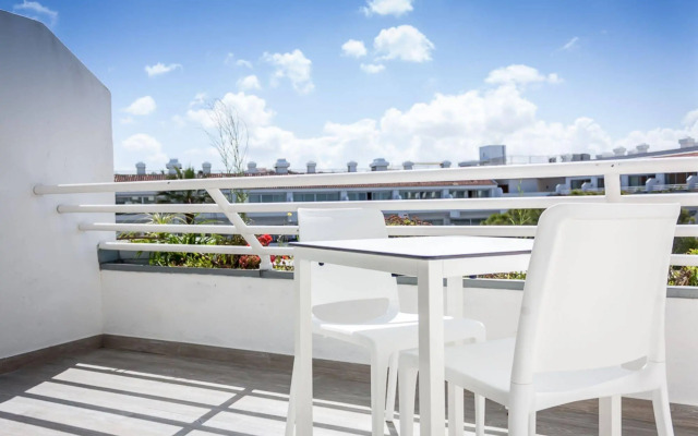 Aqualuz Lagos by The Editory