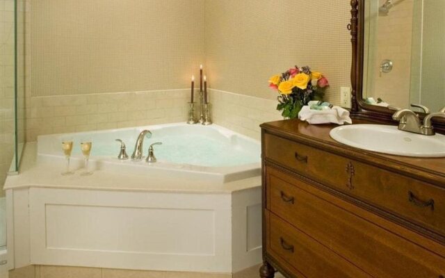 Lake Opechee Inn and Spa