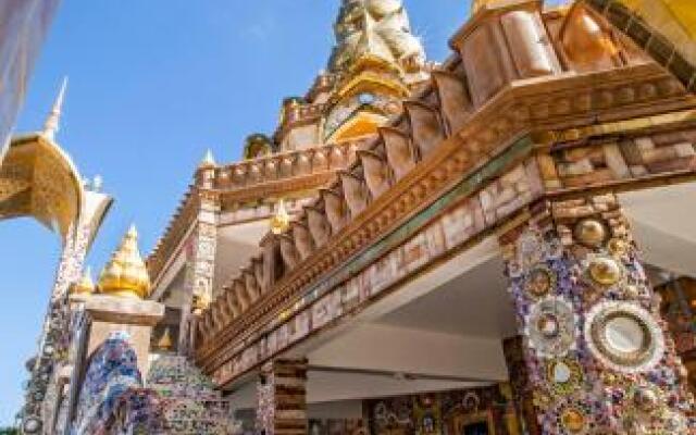 Khaokhoherbary Organic Farm & Resort