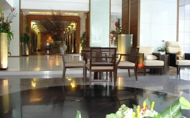 Baan Sathorn Riverfront