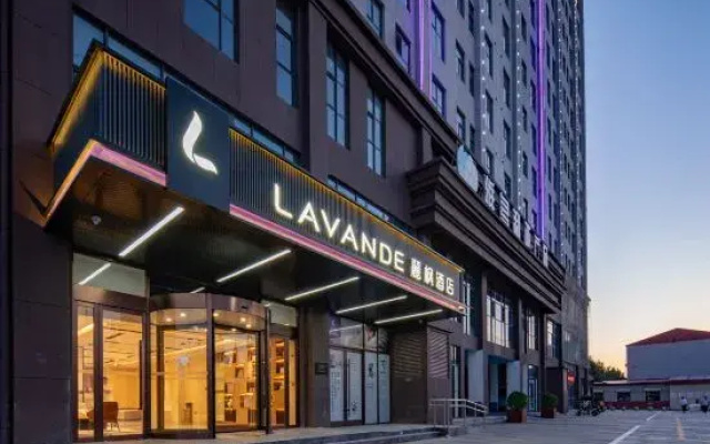 Lavande Hotel (Xinle Shijiazhuang Airport River Beibeiyuan Branch)