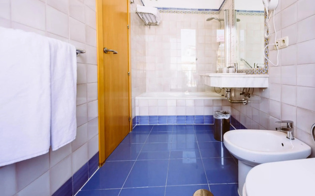 Basic Hotel Doña Manuela