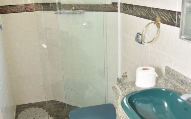 Jacuzzi & Vista Privilegiada a 300m praia