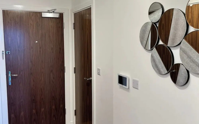 Cozy 2-bed Apartment in Grays