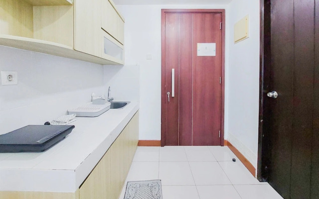 Modern Look 1Br Apartment At Scientia Residence